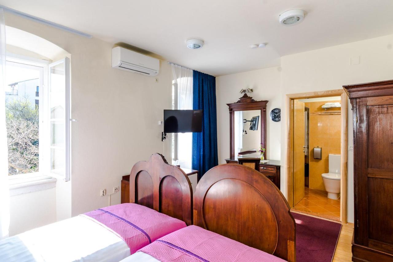 Rooms Miron - Adults Only Sumartin Bilik gambar